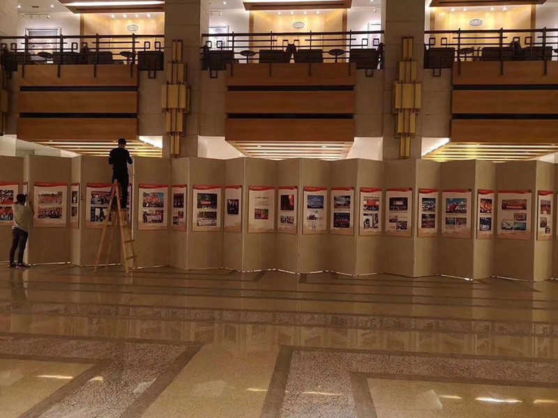 灰色無(wú)縫掛畫(huà)展板