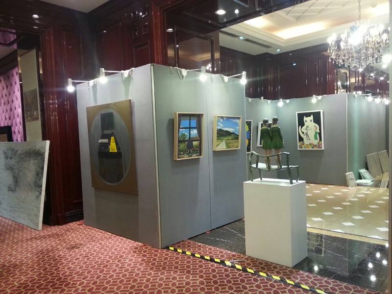 灰色無(wú)縫掛畫(huà)展板